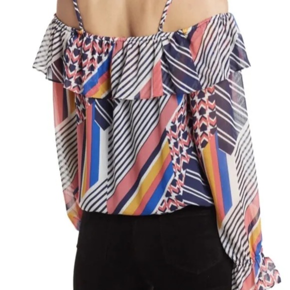 Ramy Brook Mona geometric mixed cold shoulder with sheer sleeves elastic ends M - Picture 2 of 14